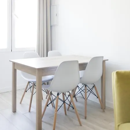 Velarde Center One Apartament *
